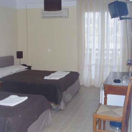 Delfinia Hotel Tinos Room photo