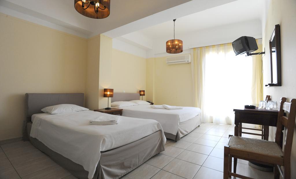 Delfinia Hotel Tinos Room photo